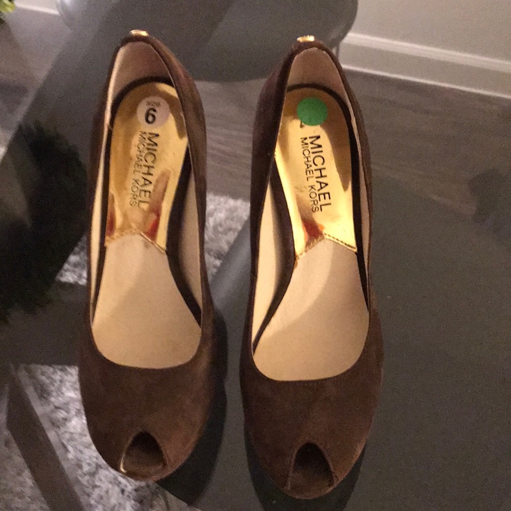 Michael Kors heels, size 6 very comfortable.